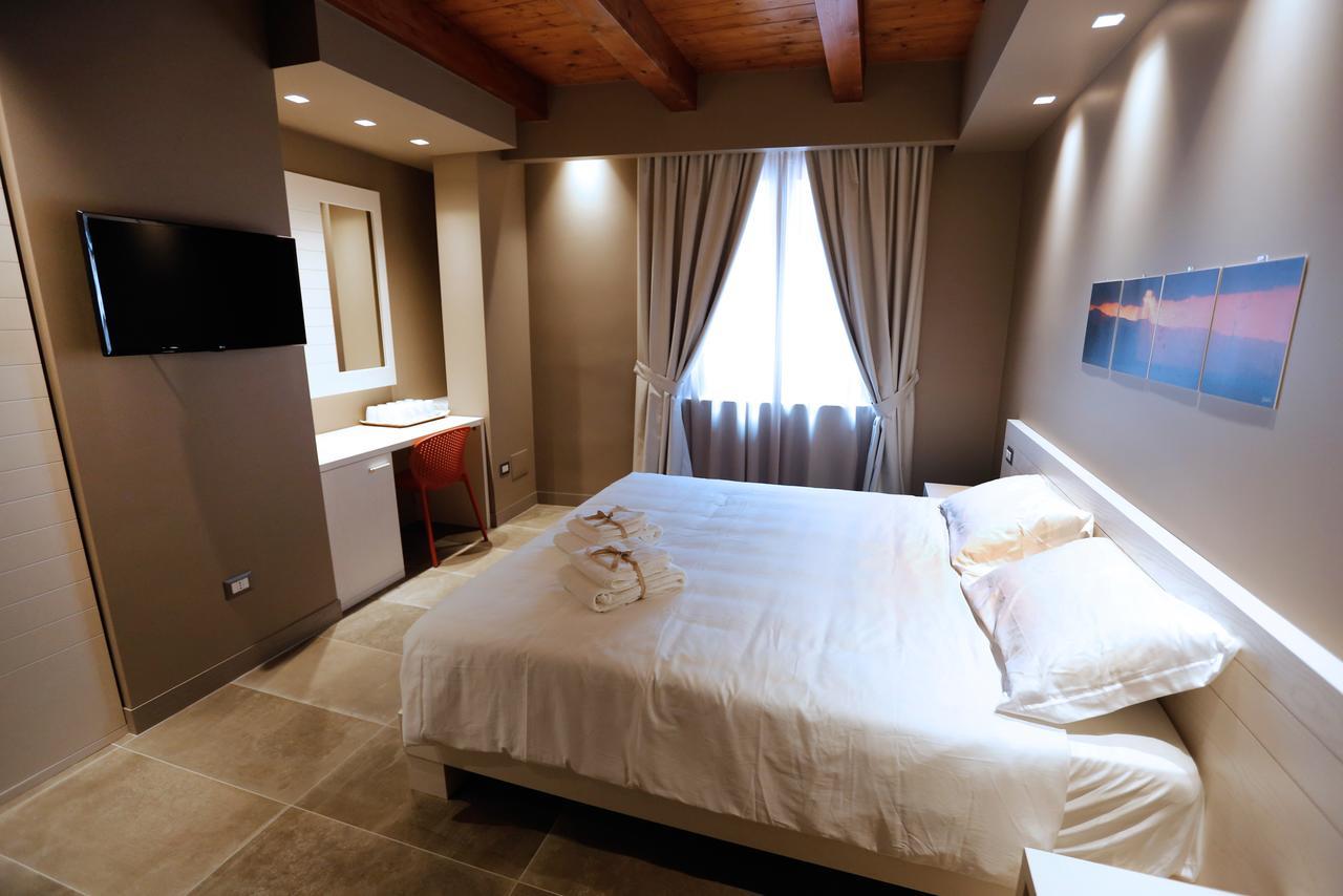 Il Casato Deluxe Rooms Scilla Exteriör bild
