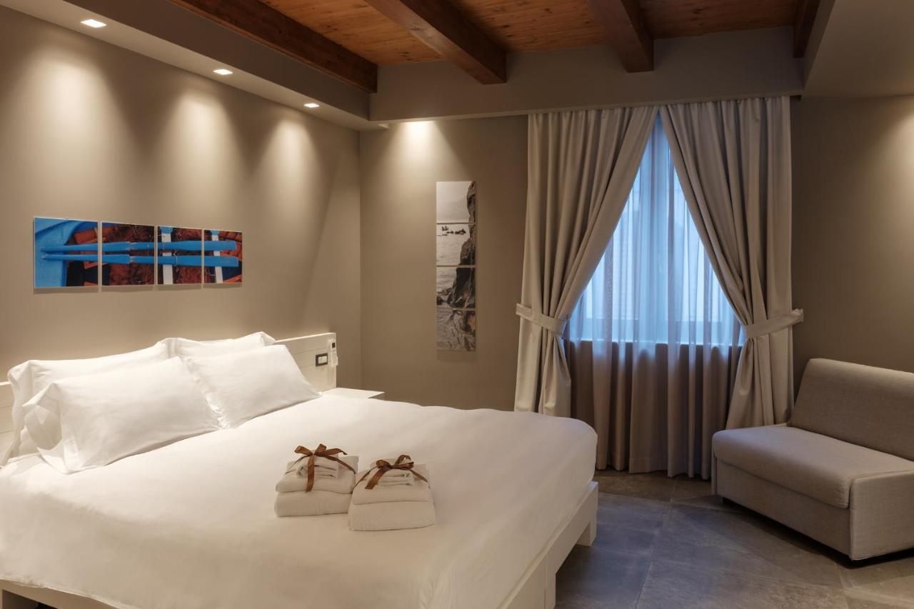 Il Casato Deluxe Rooms Scilla Exteriör bild